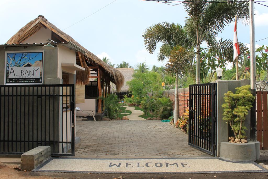 Albany Home Stay Kuta  Экстерьер фото