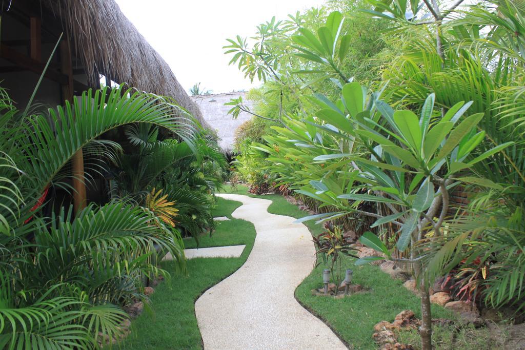 Albany Home Stay Kuta  Экстерьер фото