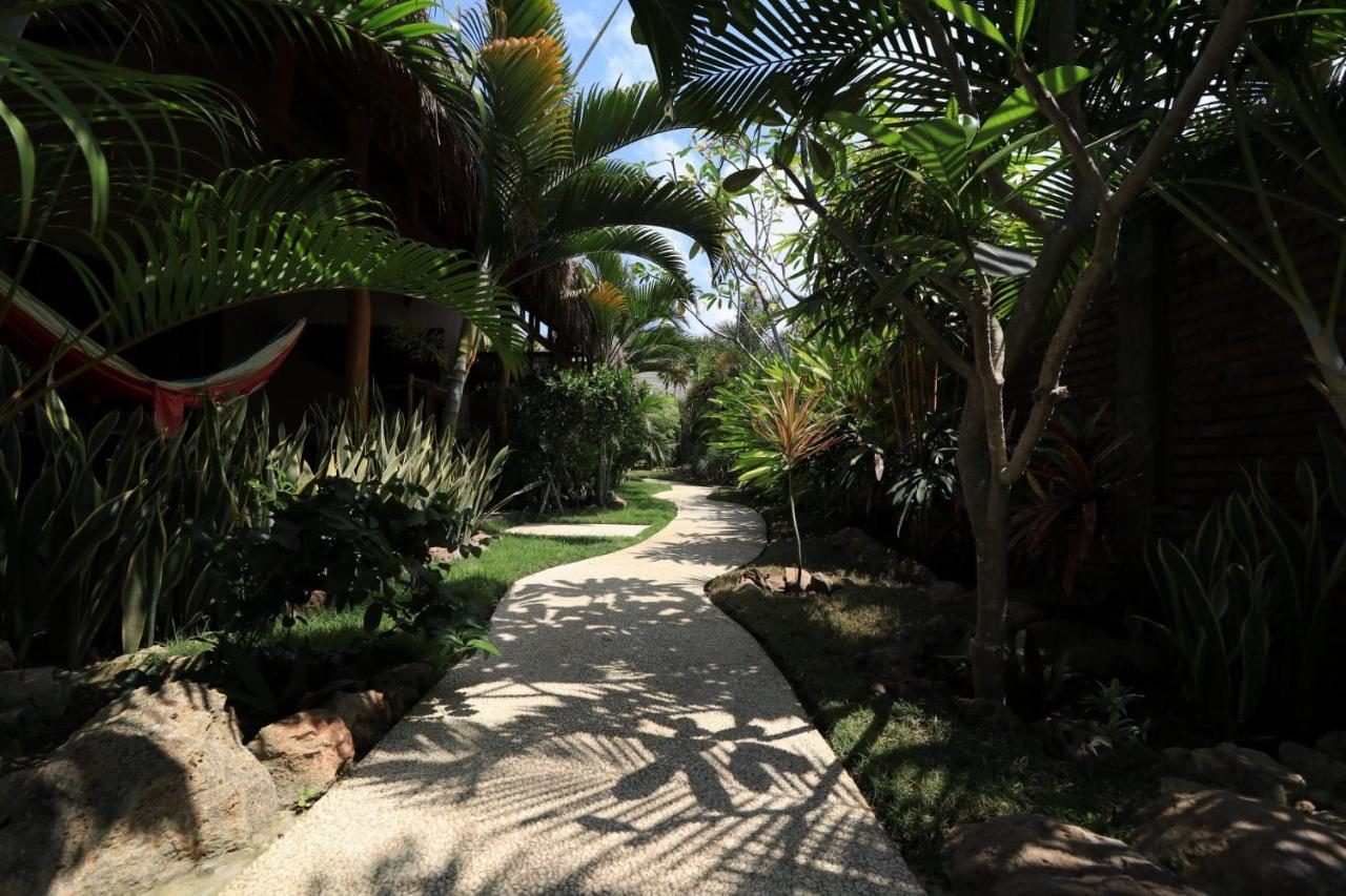Albany Home Stay Kuta  Экстерьер фото