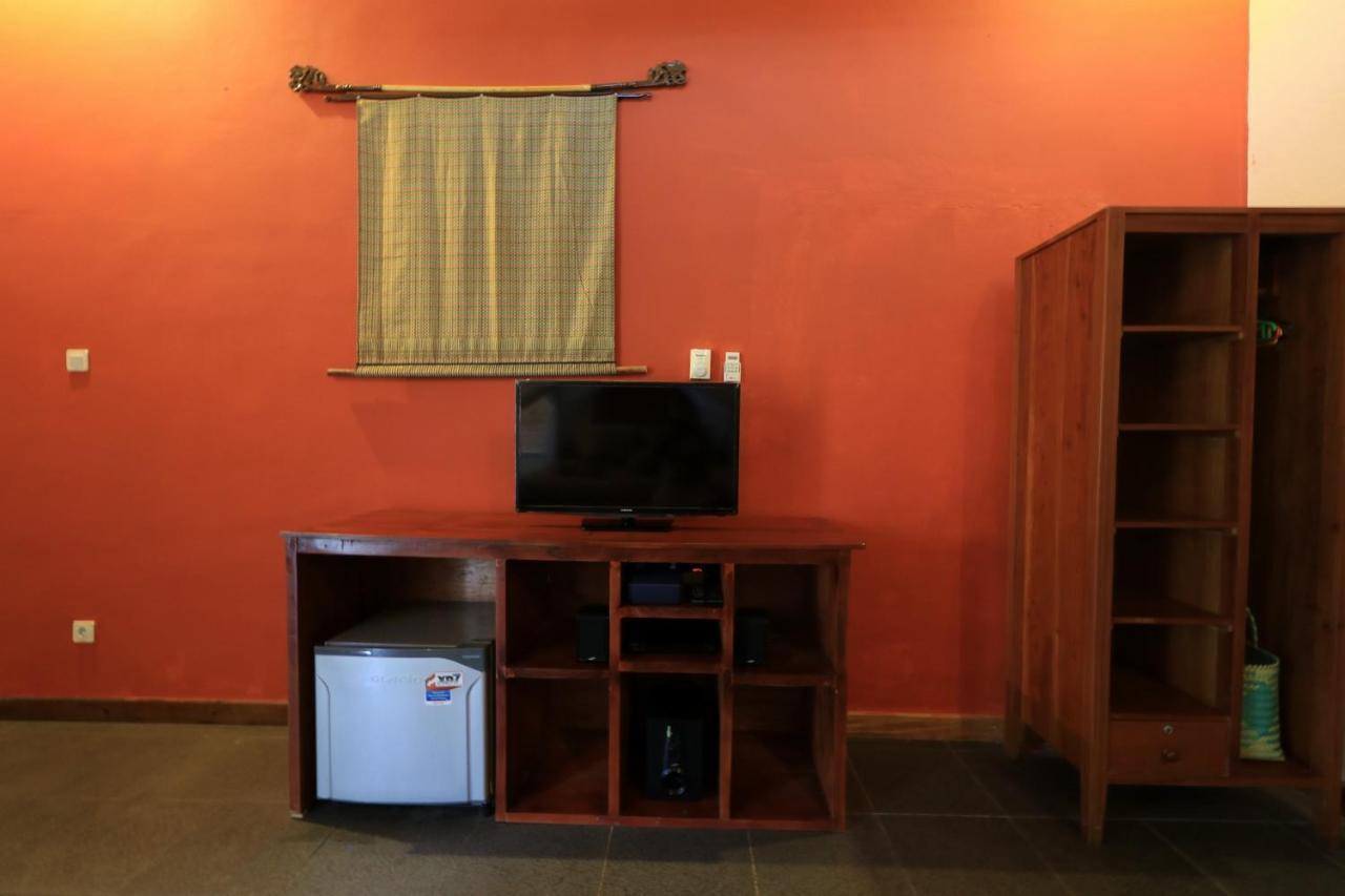Albany Home Stay Kuta  Экстерьер фото