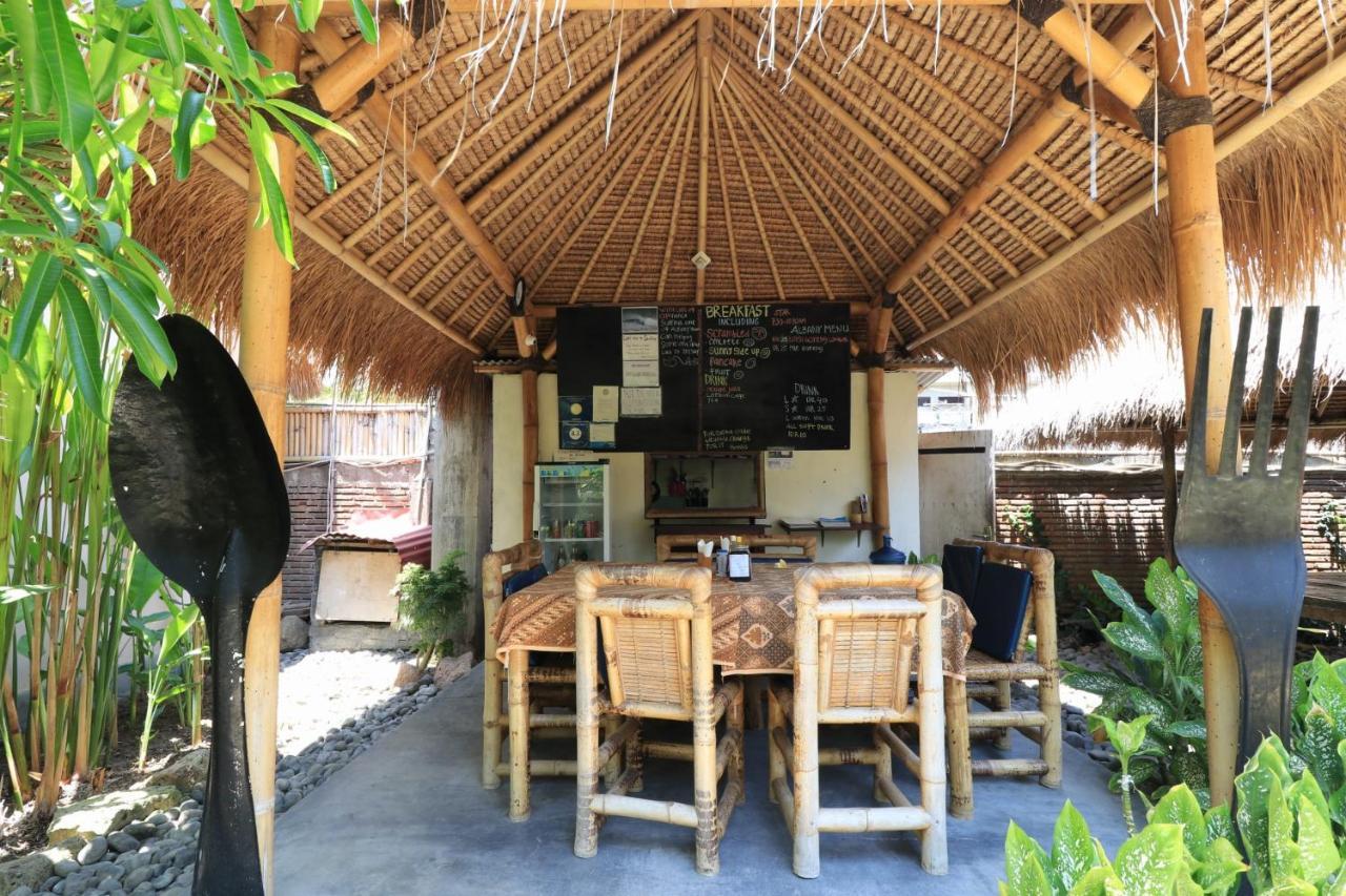 Albany Home Stay Kuta  Экстерьер фото