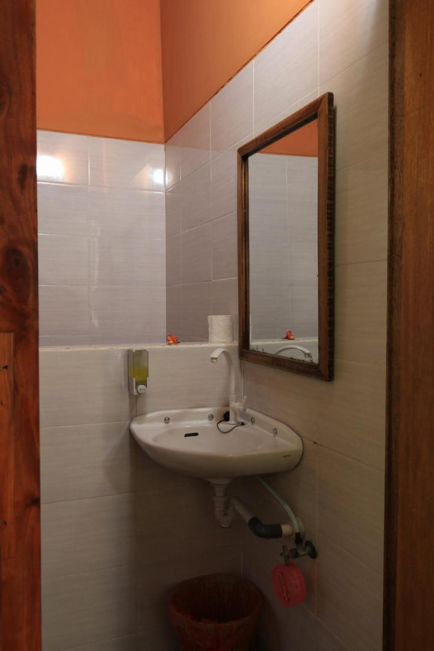 Albany Home Stay Kuta  Экстерьер фото